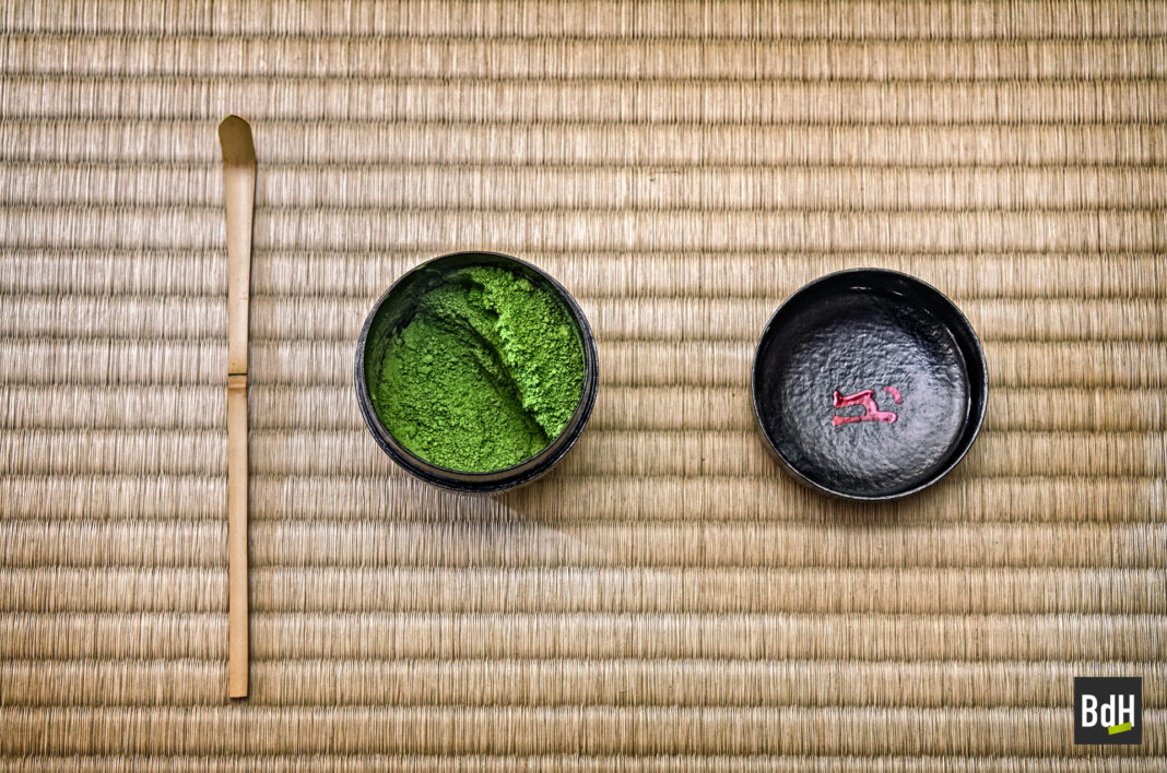 Japon. Kyushu. Kitakyushu. Cérémonie du thé (chanoyu) par le Maître SHIMADA // Japan. Kyushu. Kitakyushu. Tea ceremony (chanoyu) by Master SHIMADA