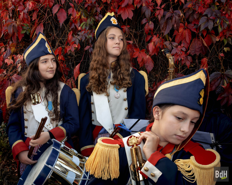 Les tambours des P'Tits Poulbots dans la vigne du Clos Montmartre lors du 90ème anniversaire de 'La Fête des Vendanges de Montmartre' le 14 Octobre 2023.