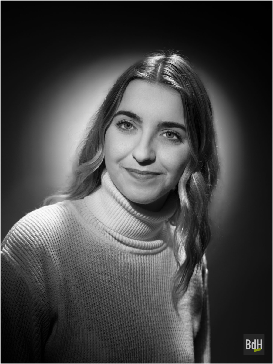 Série de portraits type Harcourt en Noir et Blanc pour L'Oréal par Alain Buu & Bruno de Hogues